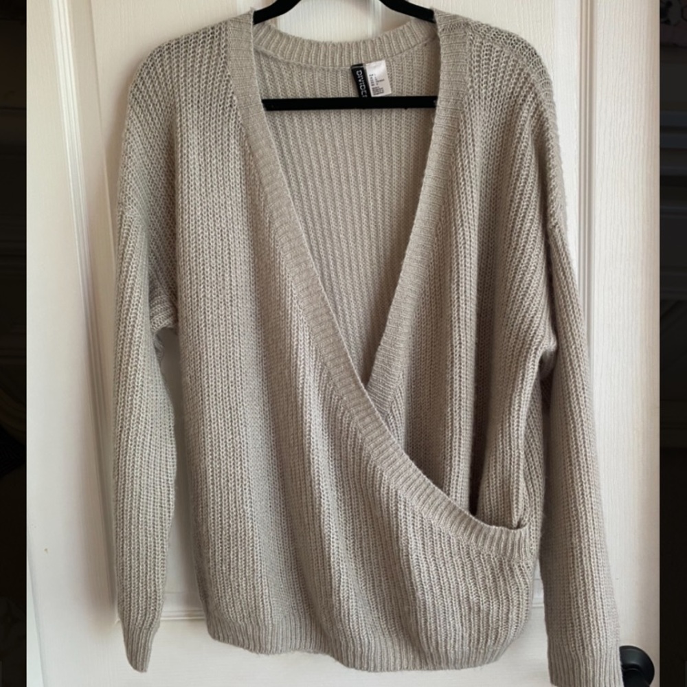 Comfortable front cross sweater